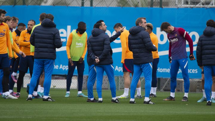 Rapapolvo de Xavi a la plantilla