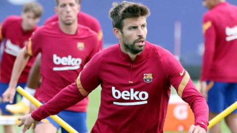 Xavi recupera a sus dos baluartes en defensa: Piqué y Araújo