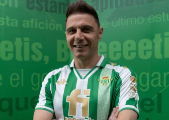 El Betis presenta su camiseta para la final de la Copa