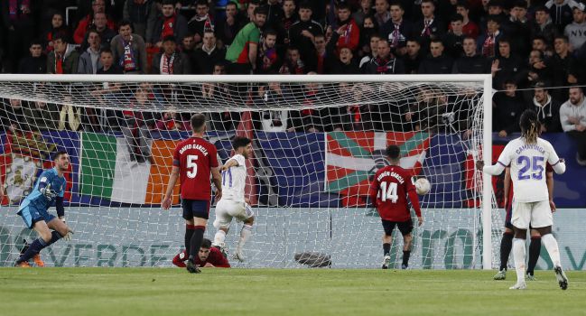 Asensio, marcando el segundo gol a Osasuna.