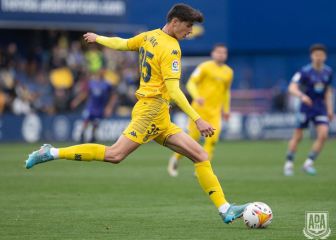 Óscar Rivas renovado con la AD Alcorcón