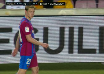 Esto también va a traer cola: la reacción de De Jong al cambio mirando al banquillo