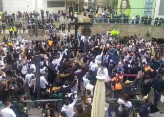 El ambiente se caldea en la previa con insultos y cánticos