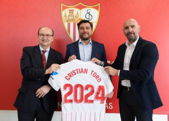Cristian Toro dirigirá al Sevilla hasta 2024 tras su renovación
