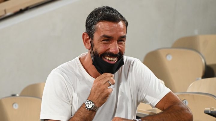 Robert Pires: "El Villarreal puede darle caña al Liverpool"