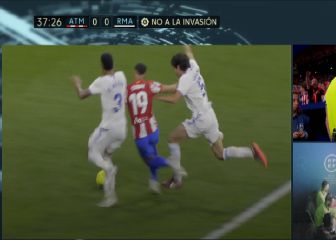 El penalti que tiene al Madrid echando humo y que decidió el derbi: vean y juzguen ustedes
