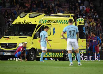Araújo abandonó el Camp Nou en ambulancia: sufre conmoción