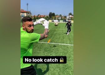 El reto es parar un penalti sin mirar: todos sabemos lo que va a pasar, pero es adictivo verlo