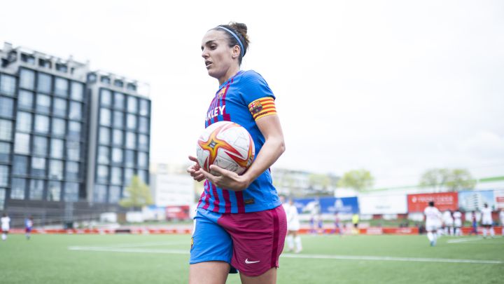 De los campos de tierra al Camp Nou: Melanie Serrano se retira