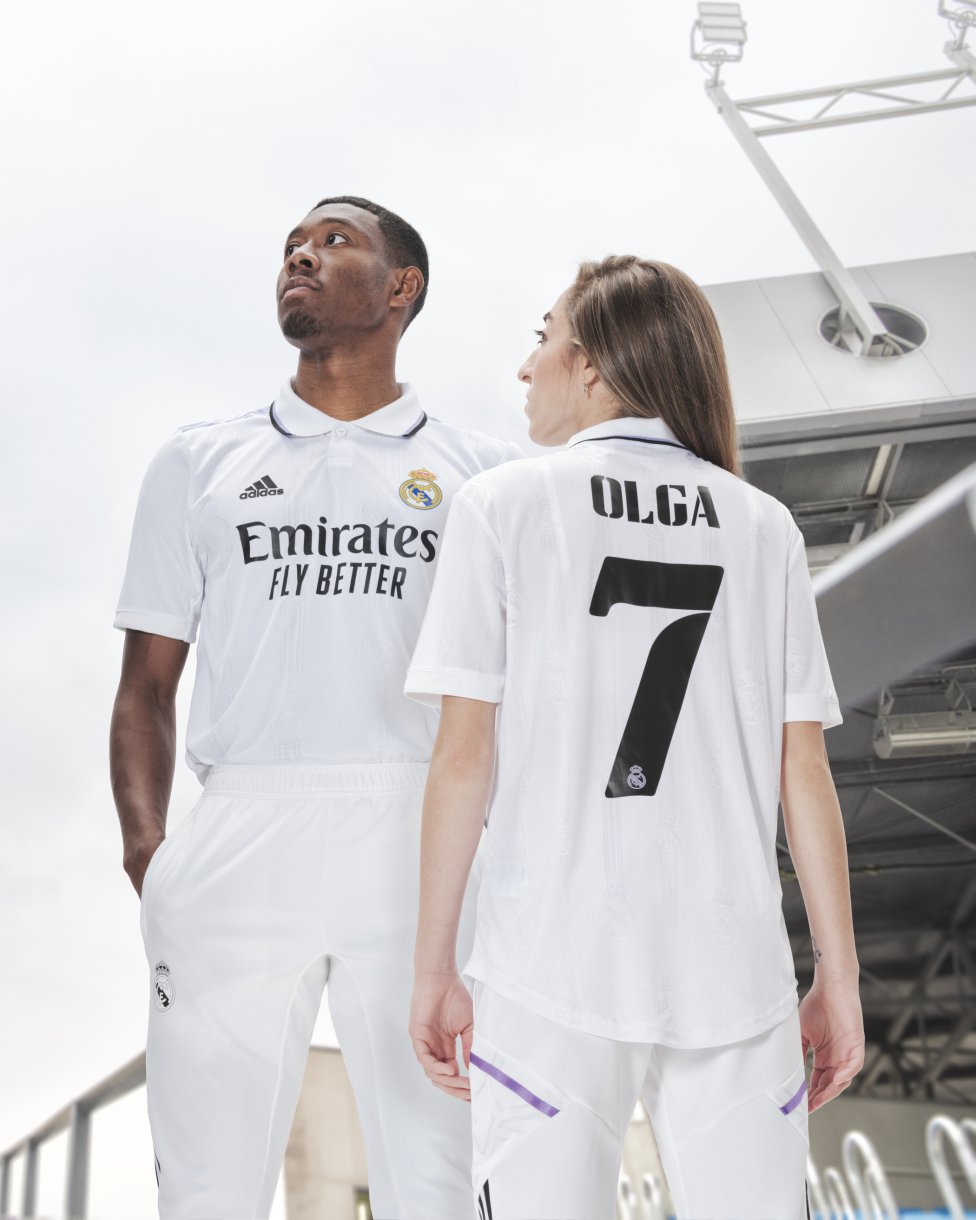 Bigote triple adyacente Así son las nuevas camisetas del Real Madrid - AS.com