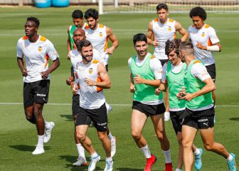 Un partido dentro, otro fuera