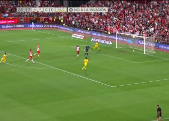 Se 'carga' una fiesta de 15.000 personas y lo festeja así: nadie entendió cómo celebró este gol