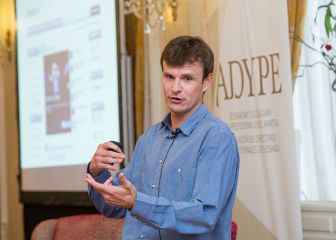 Jon Uriarte, tercera vía a las elecciones del Athletic