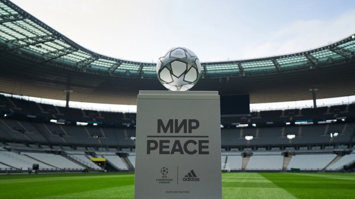 El balón de la final de la Champions pide paz