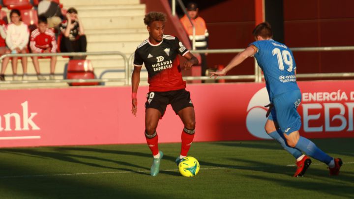 mirandés - fuenlabrada | El Mirandés se gusta en Anduva para despedir la  liga - AS.com