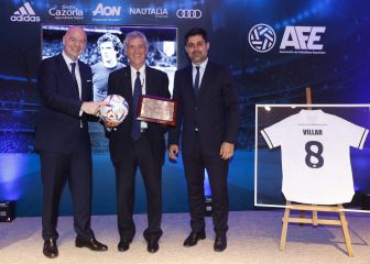 Infantino y David Aganzo homenajean a Villar