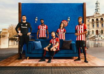 'Los leones' presentan la equipación para la 22/23