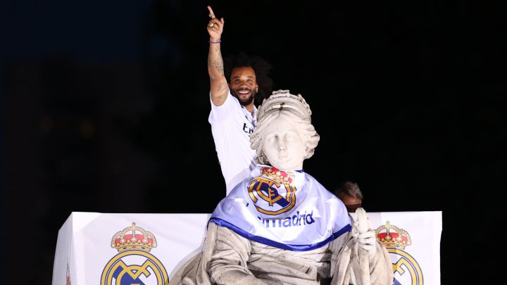 Marcelo, junto a la diosa Cibeles, el pasado 29 de mayo, tras ganar la Decimocuarta.