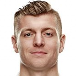 Mou "busca centrocampista": Kroos y Modric, sus objetivos