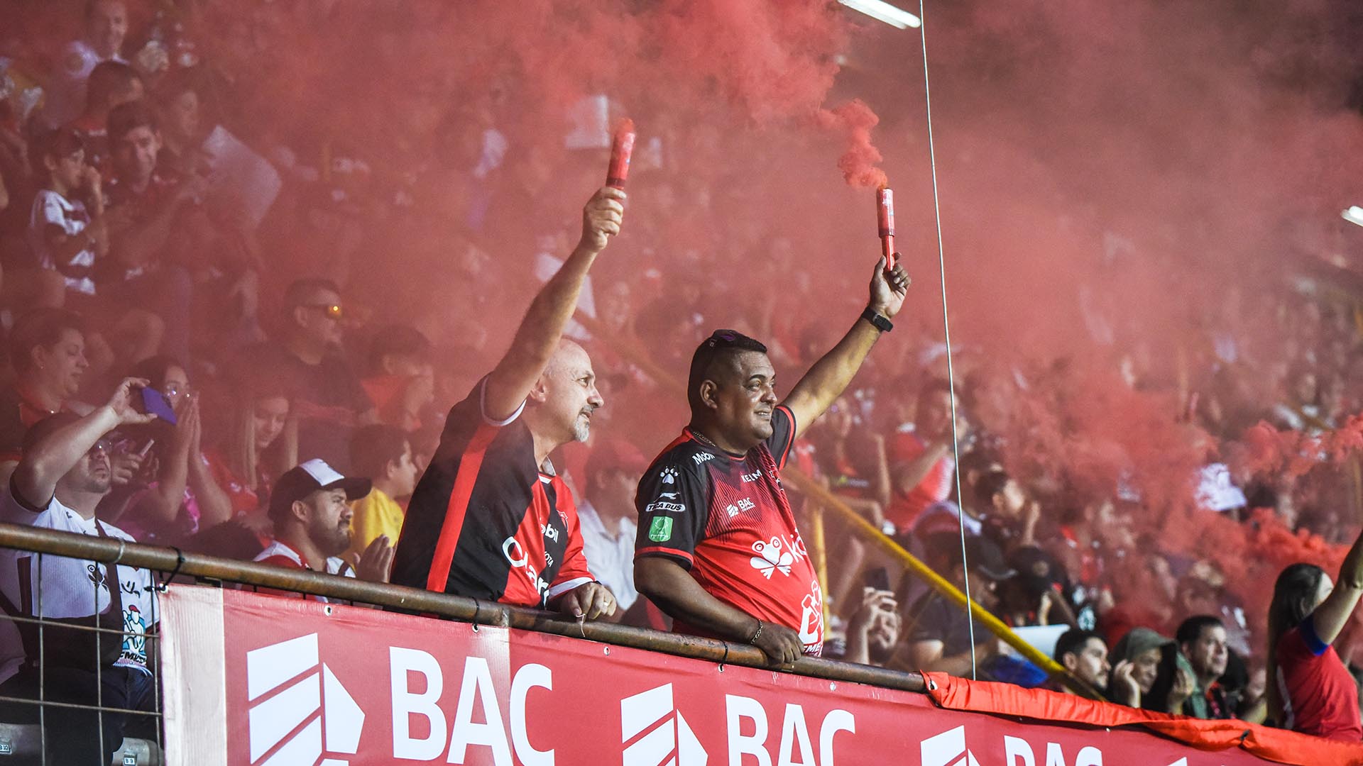 La LD Alajuelense, club de una ciudad de 44.000 habitantes en el interior de Costa Rica, ha cargado contra la FIFA por incumplir el reglamento del Mundial al elegir a los representantes de Concacaf. Creen que deberían estar presentes en el torneo.