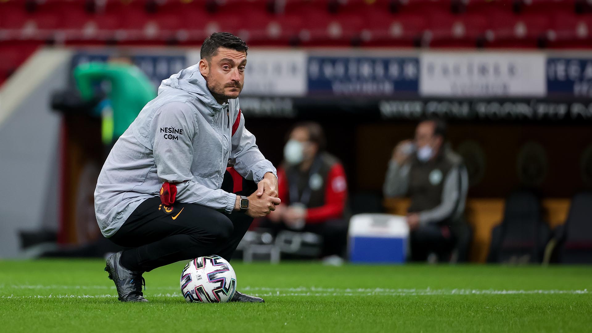 Tras descender a cuarta divisin, el club renunci a sus status profesional, adquirido en 1937, y liber a todos los jugadores de la plantilla, incluido su entrenador, el espa?ol Albert Riera.