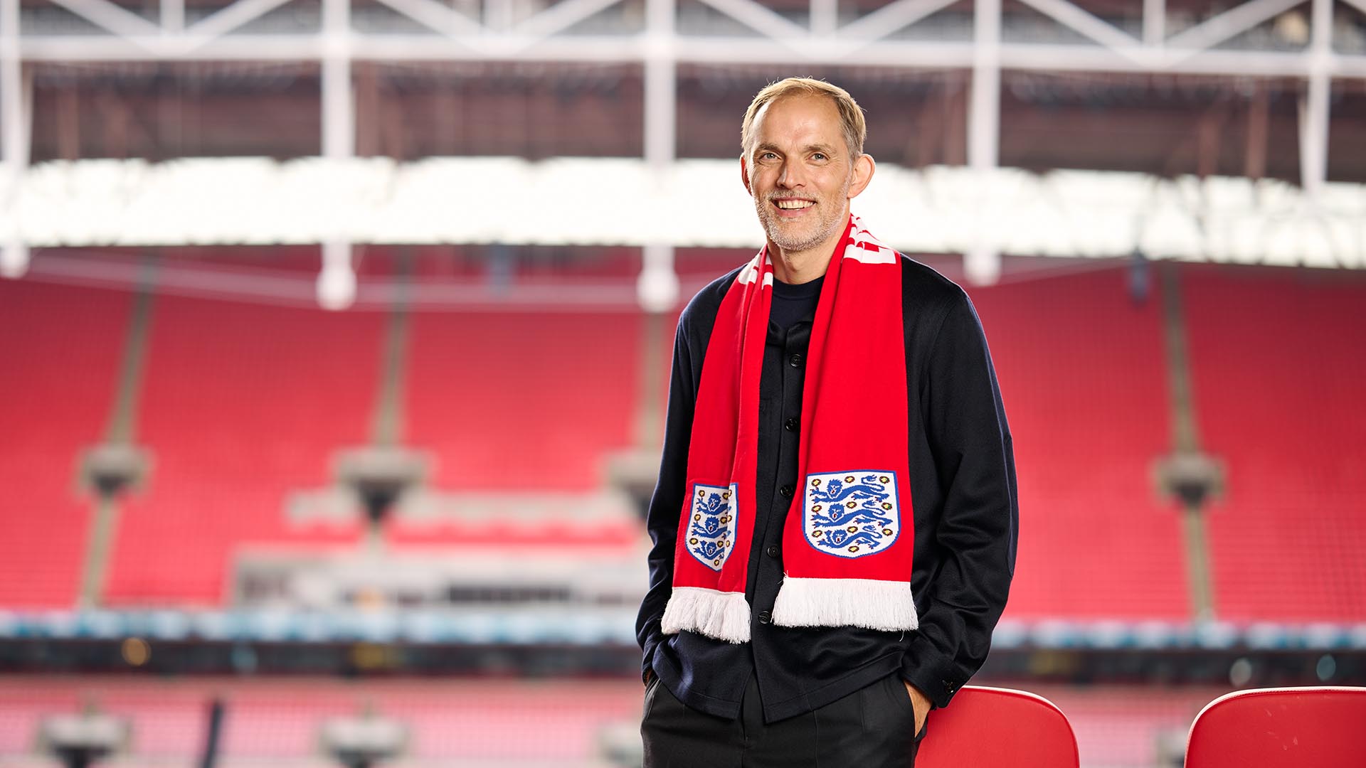 Tuchel será el tercer seleccionador en la historia del fútbol inglés que no nació en las Islas Británicas, después de que Sven-Göran Eriksson (sueco) y Fabio Cappello (italiano) dirigieran al combinado inglés durante la primera década del siglo XXI. 