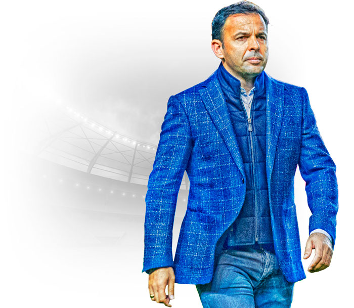 Javi Calleja: Entrenador del Villarreal Club de Fútbol