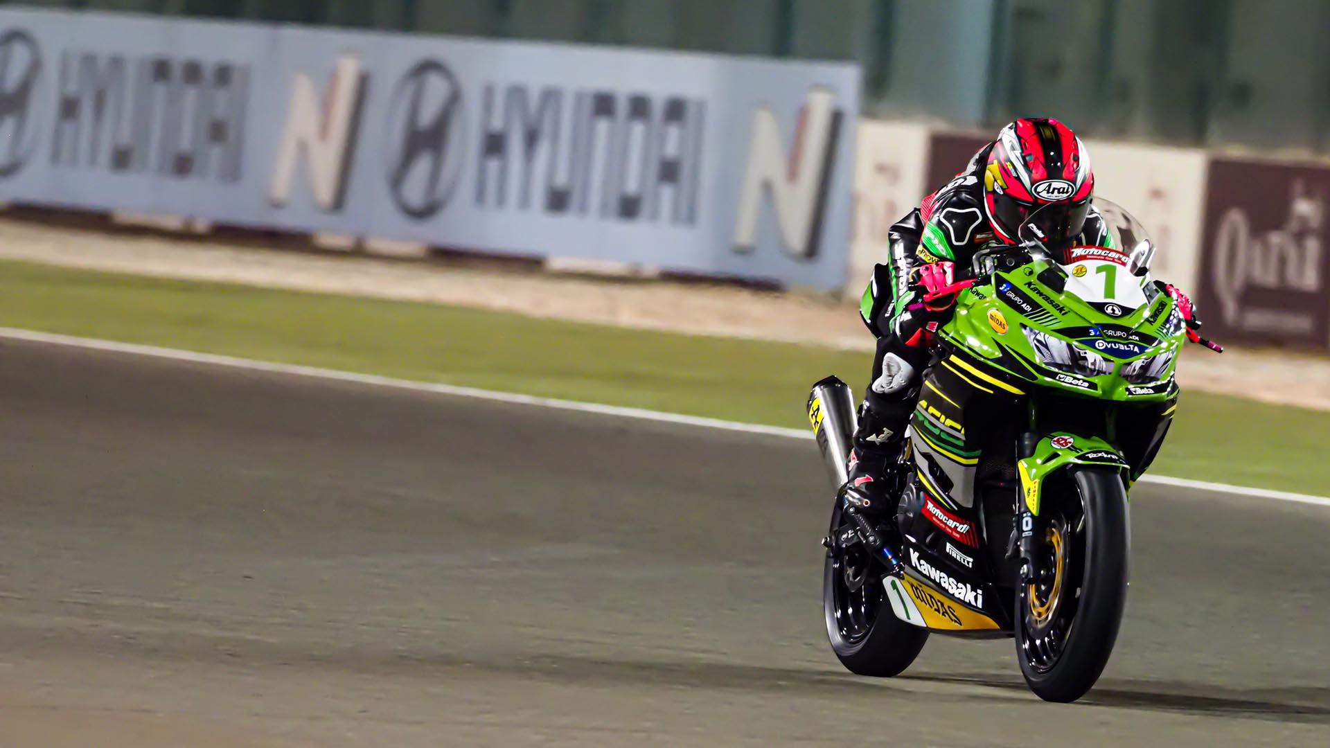 Ana Carrasco. La murciana comenz車 a hacer historia en 2011 y termin車 derribando muros con su primer t赤tulo mundial en Supersport 300. El primero de una mujer en motos.