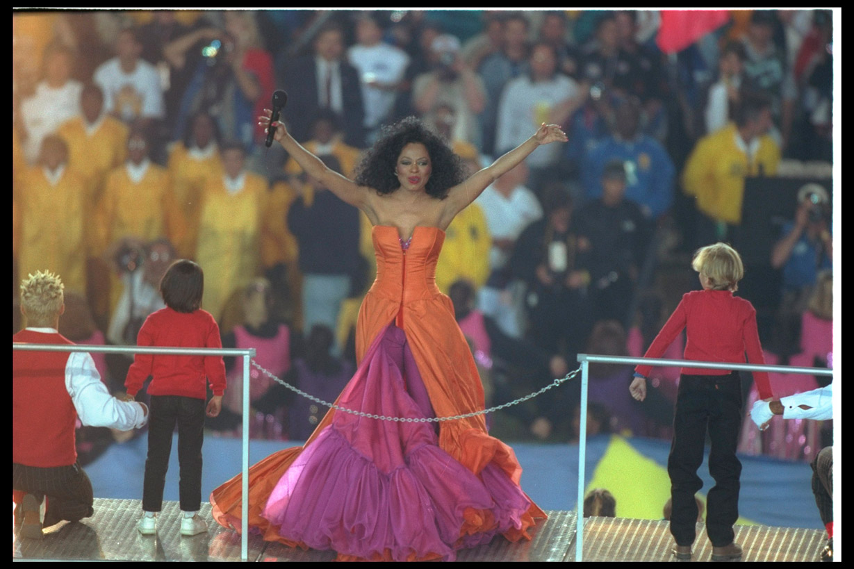 Diana Ross brilló con luz propia en el show del 96.