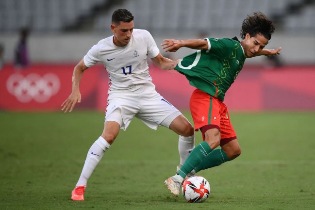 Diego Lainez fue una pesadilla para la defensa francesa