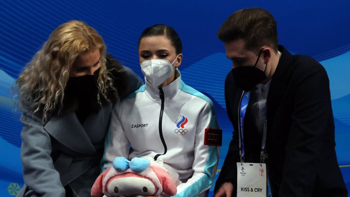 Valieva compite... y sin vacunar