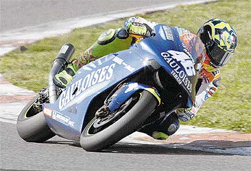 Yamaha ve a Rossi campeón en 2005