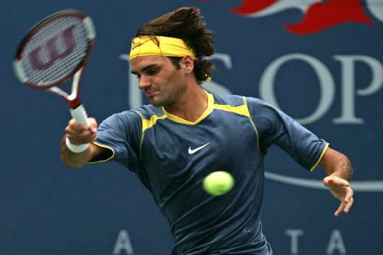 Federer arrasa en su debut en el US Open