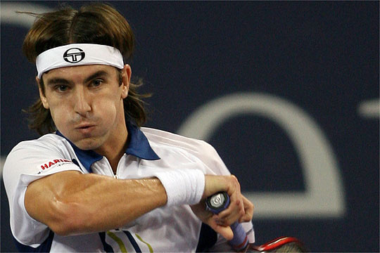 Tommy Robredo: "Como a cualquier tenista, me gusta más el juego de Federer que el de Nadal"