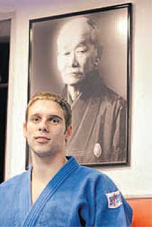 "El judo enseña el respeto al rival"
