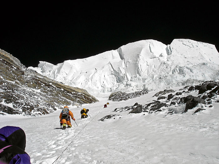 La cifra de muertos en el K2 se dispara hasta los 18
