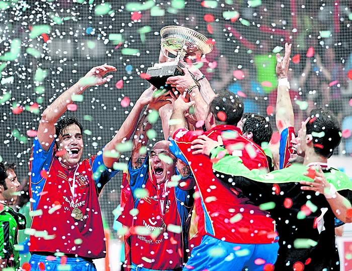 España consigue en Vigo su triplete de Mundiales