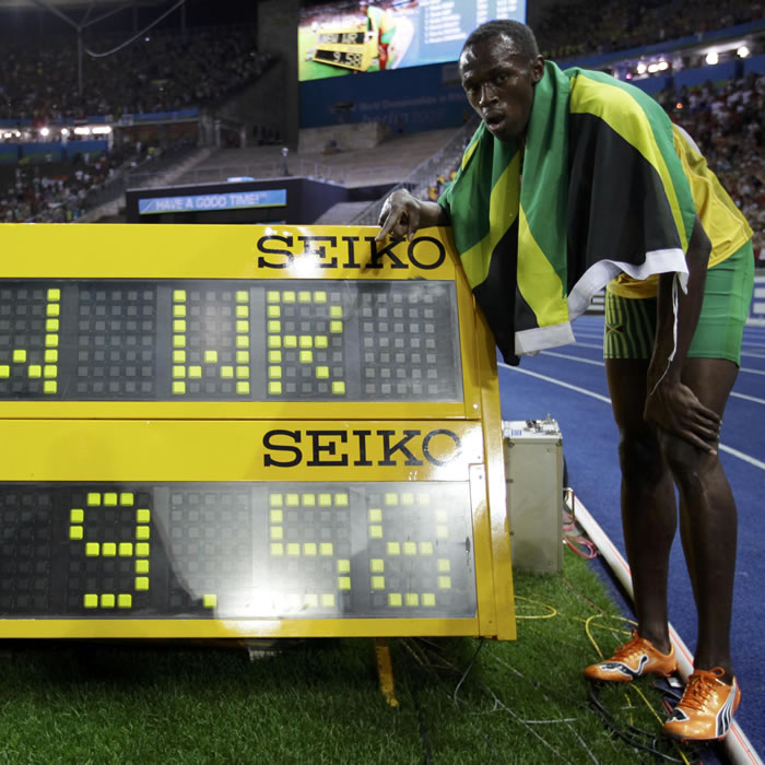 Bolt logra el récord del mundo en los 100 metros lisos