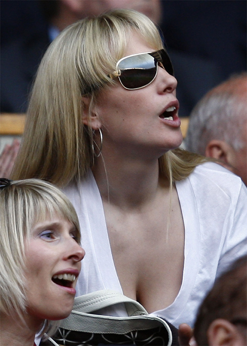 Elizabeth Philips Nip Slip