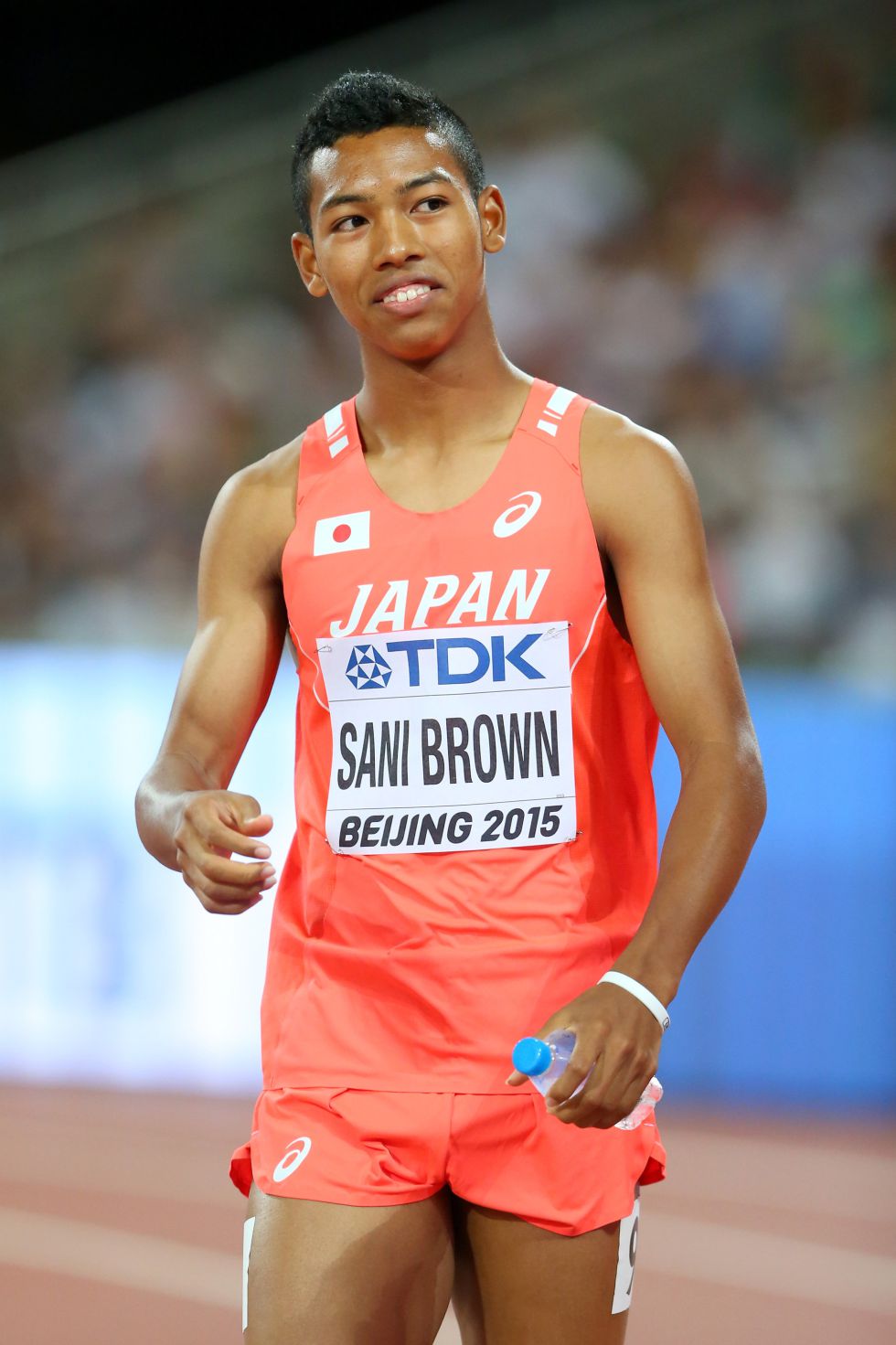 Brown sani Athletics: Dominant