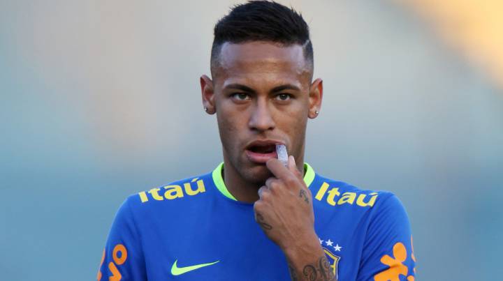 Neymar alquila una casa y monta una fiesta en el día libre de Brasil