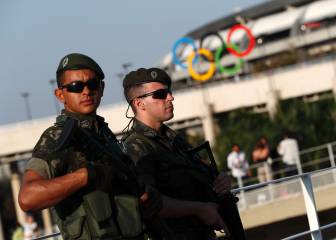 Explosión controlada cerca de la meta de ciclismo