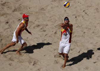 Herrera y Gavira caen en la caldera de Copacabana