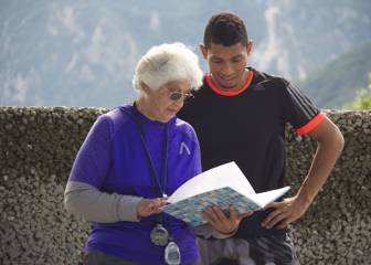 El nuevo récordman de 400 tiene una entrenadora... ¡de 74 años!