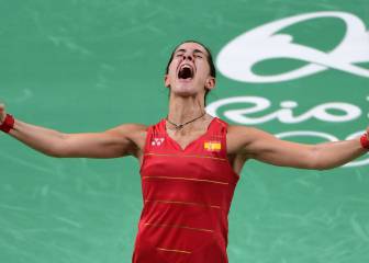 Marín claims badminton gold