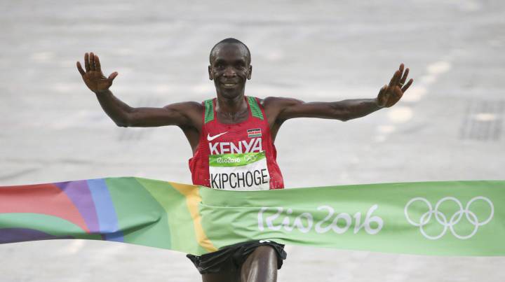 Kipchoge gana el oro en el maratón de Río de Janeiro
