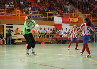 El Atlético pega primero en la Supercopa con hat-trick de Ari