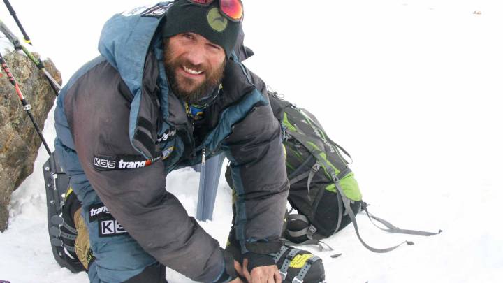 Alex Txikon insiste en llegar a la cima del Everest sin oxigeno