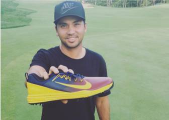 Day presume de zapatillas por cortesía de los Cavs y J.R. Smith