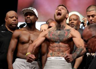 Conor McGregor noqueó a Mayweather en el pesaje